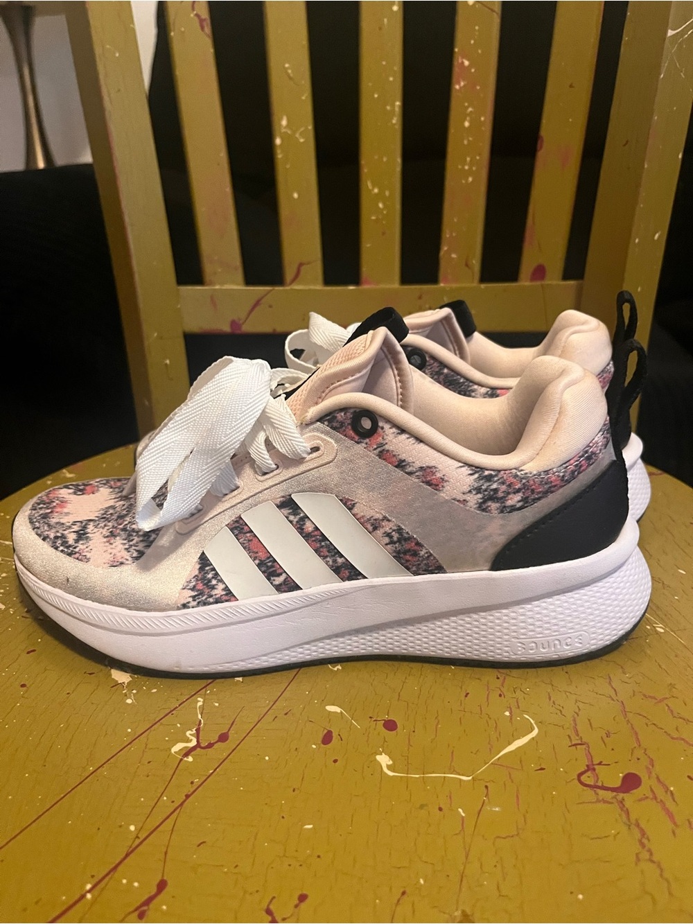 adidas Edge Lux VI Women’s Pink Patterned Running Shoes